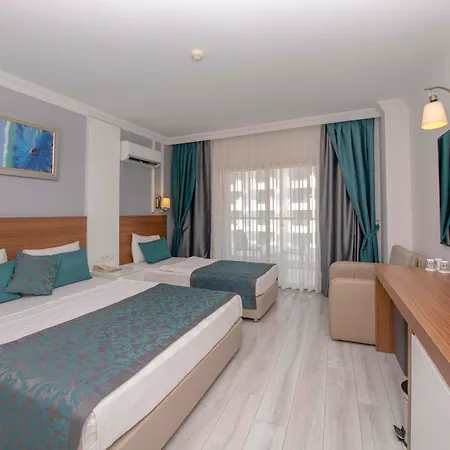 Armas Hotel 4*