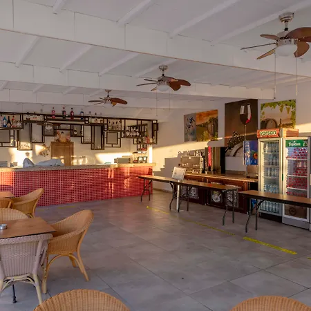 Armas Hotel