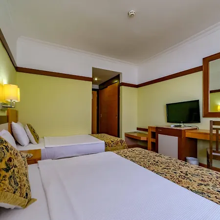 Armas Hotel